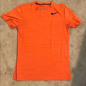 Men’s Nike Dri-Fit T-shirt medium orange